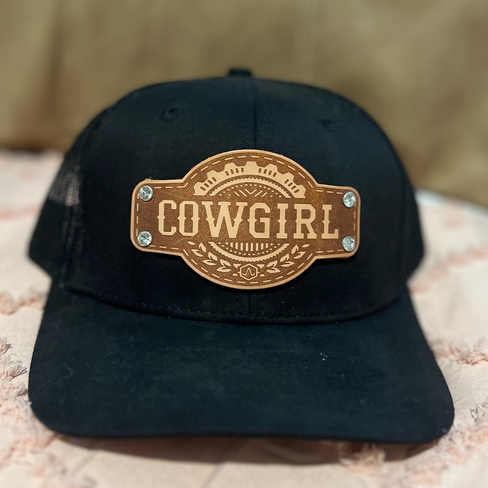 COWGIRL leather patch / rhinestones snapback hat